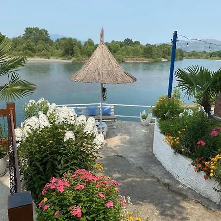 빌라 Teverde Shkodër