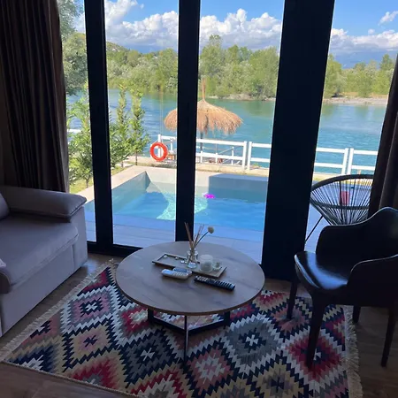 Teverde Villa *