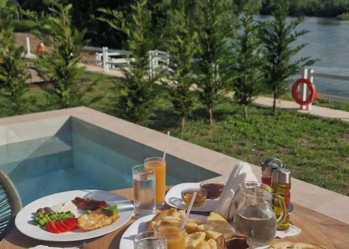 Villa Teverde Shkodër